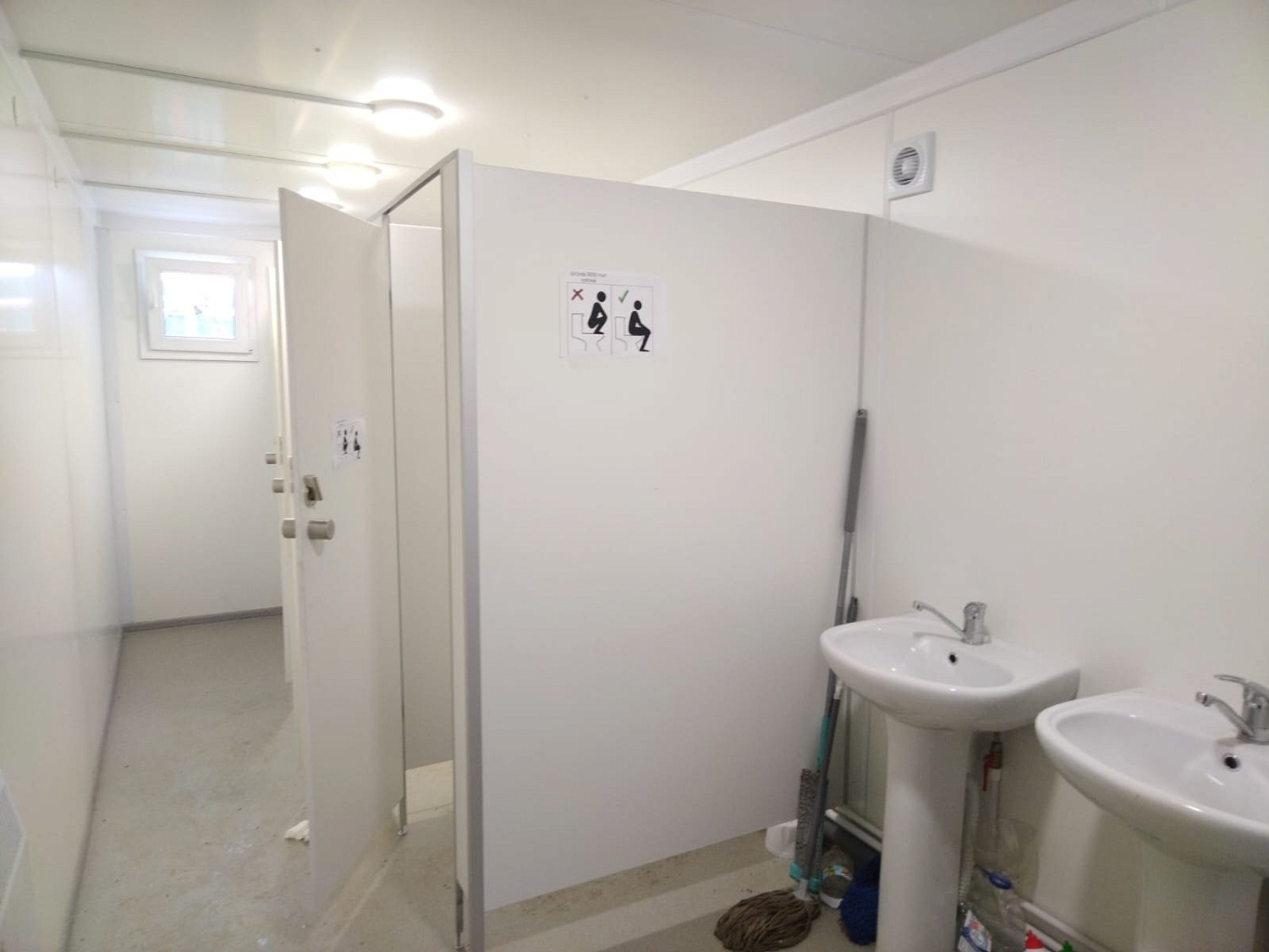 Компактный городок на строительной площадке на базе 21 модуля "Звезда"